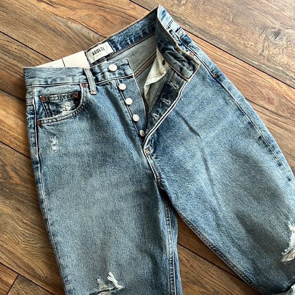 BNWT Fen High Rise Relaxed Taper Jeans in Wander
AGOLDE Size 23